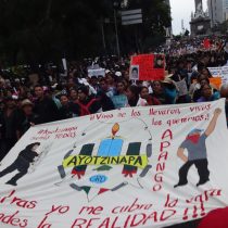 Manta Ayotzinapa Apango